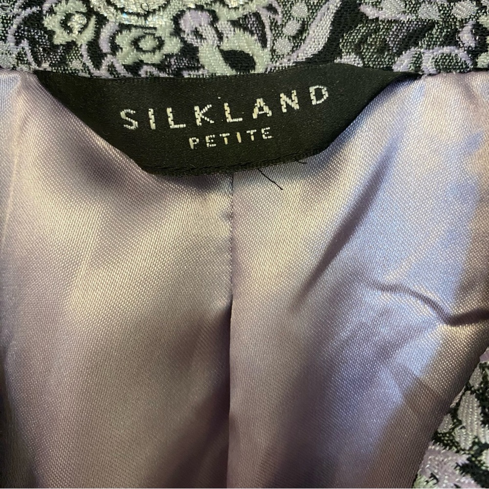 SilkLand Silver and Purple Trench Coat with Classic Silhouette - Picture 2 of 10